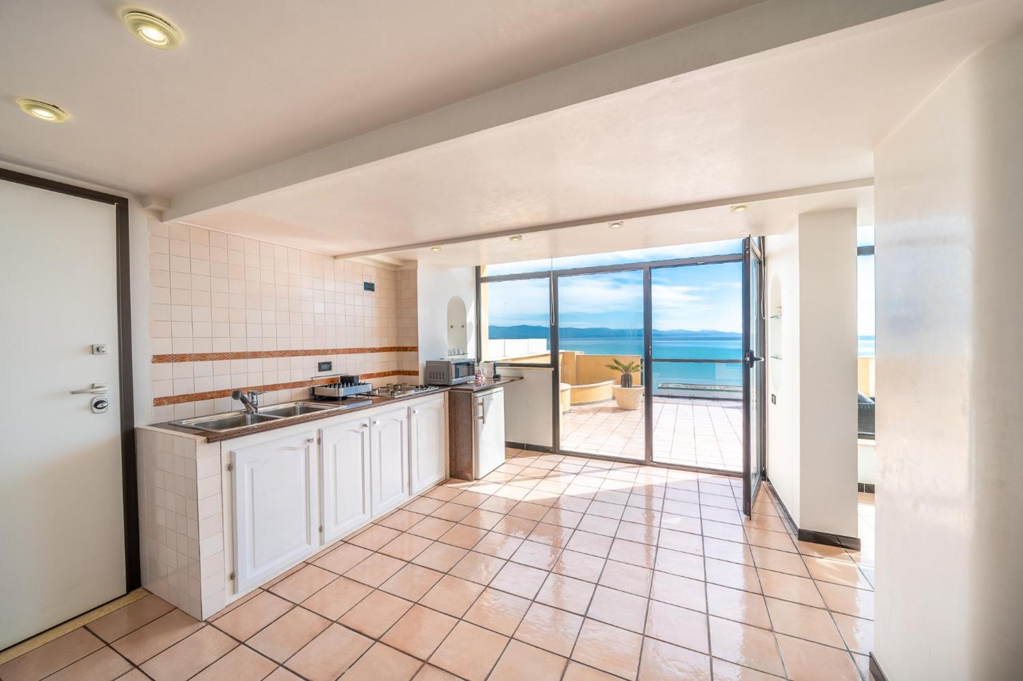 Attico Sul Poetto Apartment Cagliari Bagian luar foto