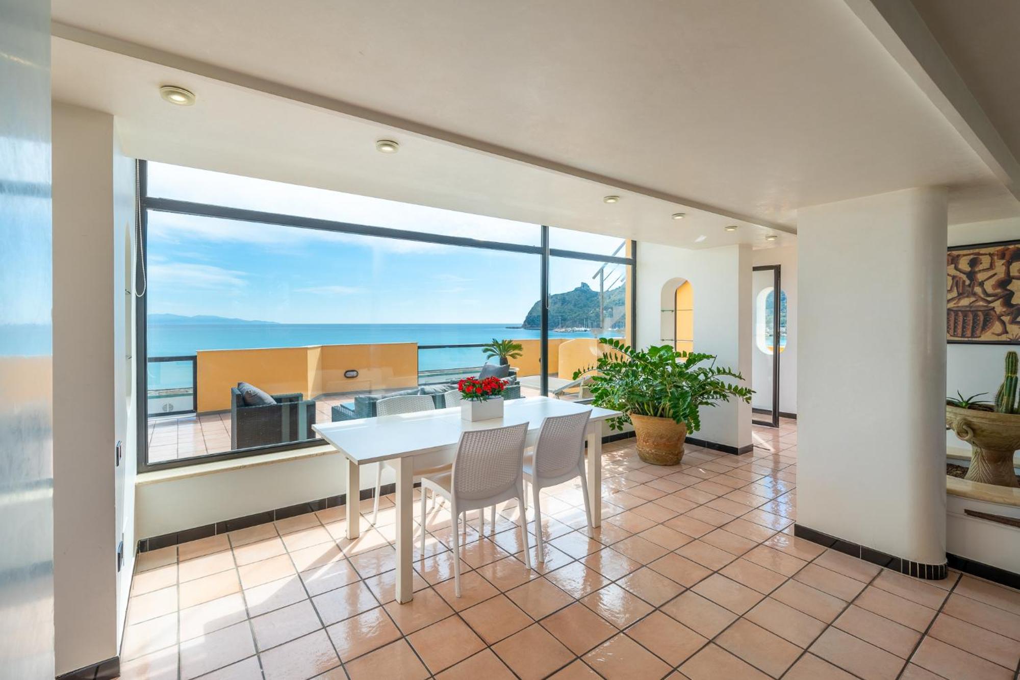 Attico Sul Poetto Apartment Cagliari Bagian luar foto